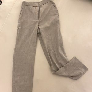 H&M women’s grey linen pant. Never worn. Size 0.